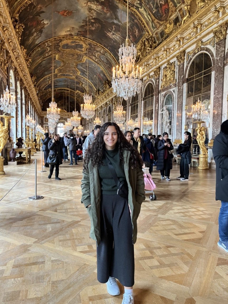 glo explore student standing in the museum in france