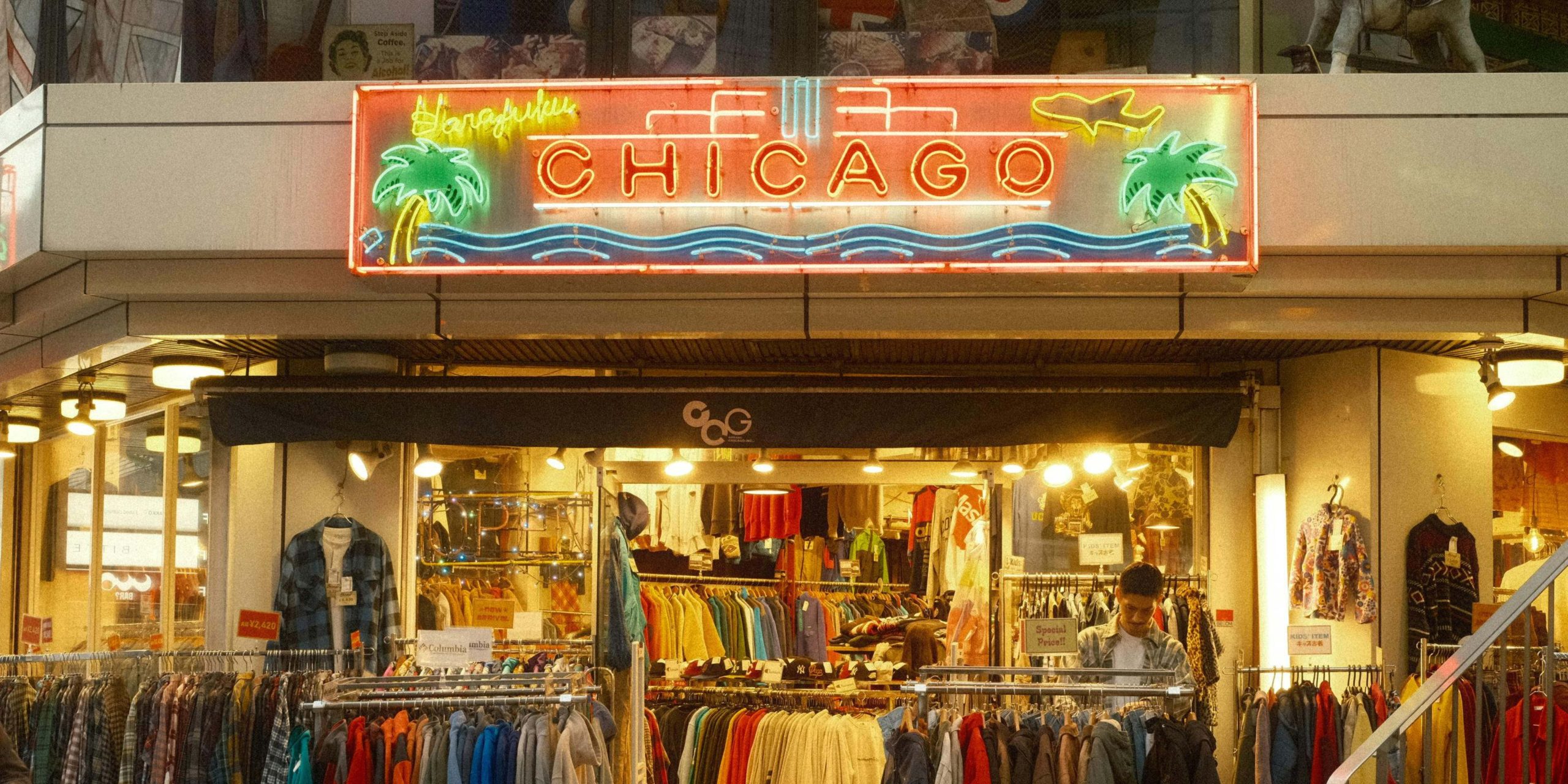 vintage shops and flea markets in Japan